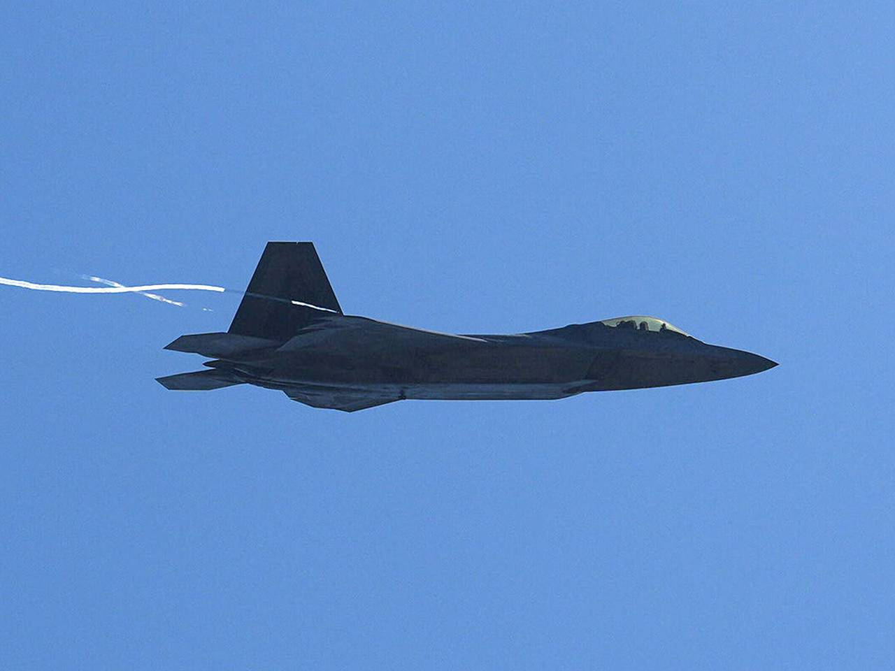 Məğlubedilməz “F-22”nin zəif nöqtəsi - Dördüncü nəsil qırıcı “beşincini” necə vurdu?