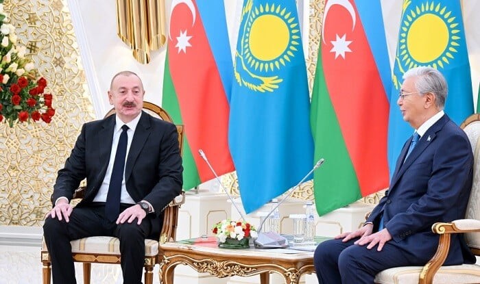 Aliyev met with President of Kazakhstan in Bishkek