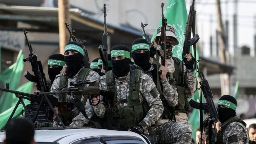 İsrail Qəzzada HAMAS-a məxsus iki silah anbarının məhv edildiyini açıqlayıb