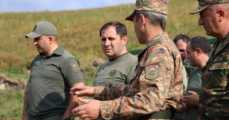 Papikyan generalları Azərbaycanla sərhədə göndərdi - Orduya nəzarət itib