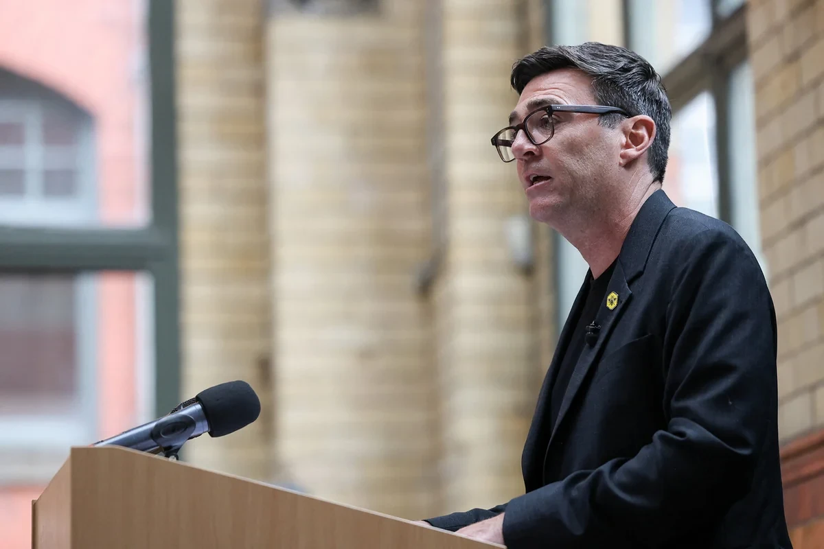 Britaniyanın yeni baş naziri ilk sınaqdan keçə bilmədi
