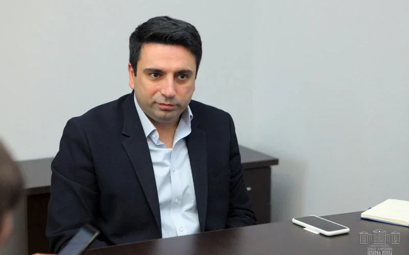 Yüksək posta gətirilən Simonyan onlara mesaj göndərdi - “Ortalığı qurdalamasınlar”