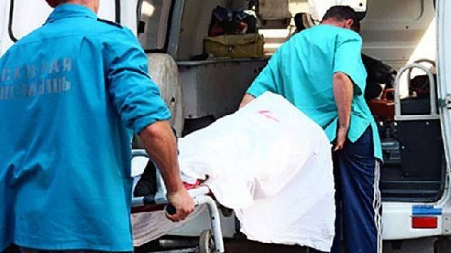 Gəncədə DƏHŞƏT: Oğul anasını boğaraq öldürdü