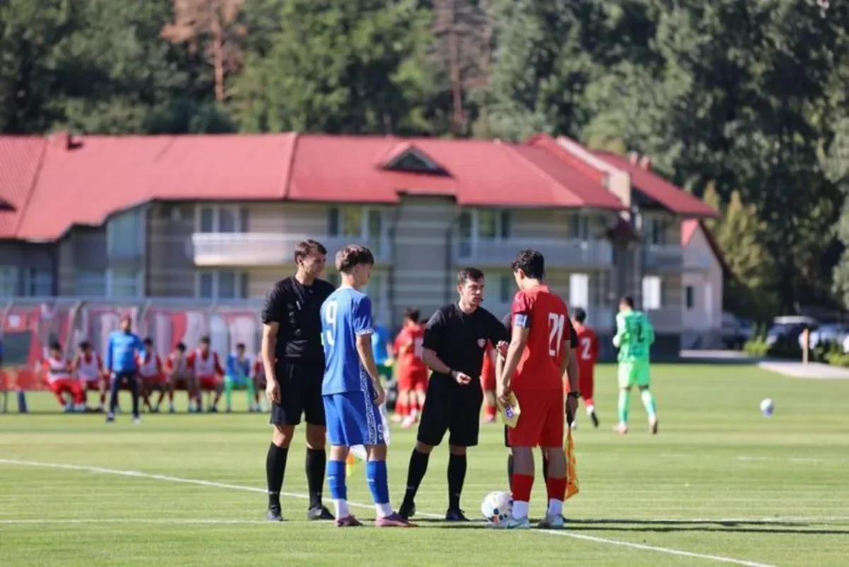 Azərbaycan millisi Moldovadakı turnirə məğlubiyyətlə başladı
