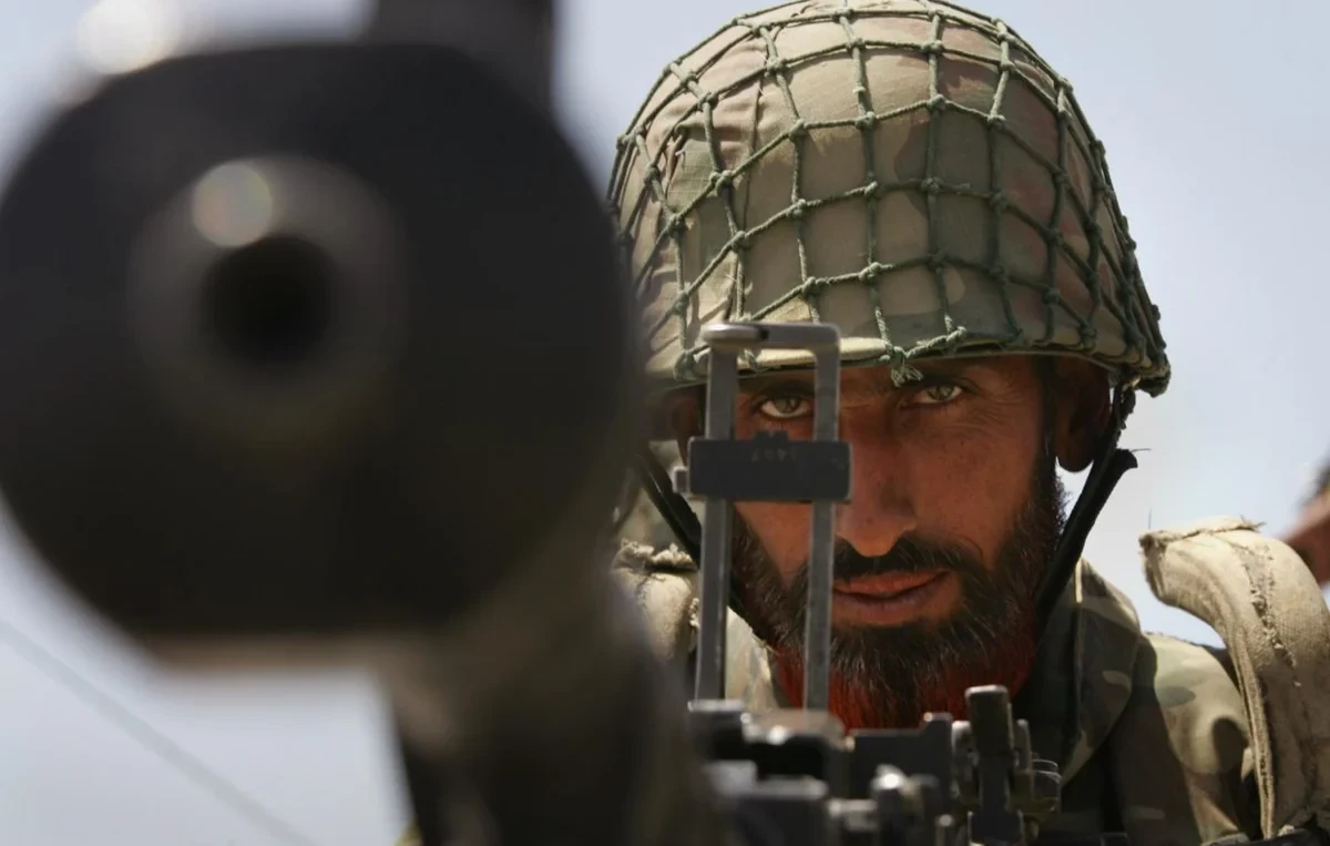 Pakistan Əfqanıstanda dron bazalarını bombaladı: Xeyli terrorçu öldürüldü