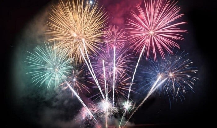 Fireworks held to mark Khojavand City Day - Video