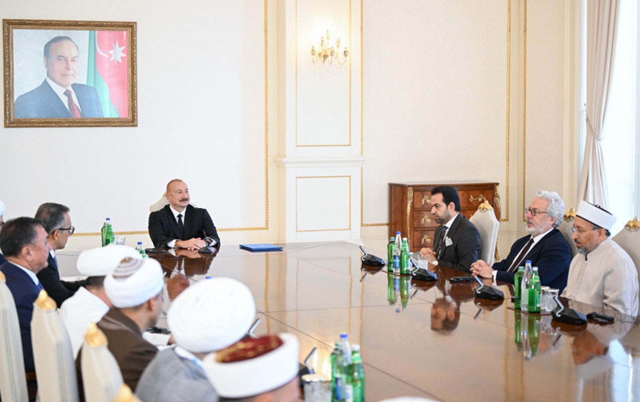“Prezident açıq mətnlə deməsə də, burada bir ilahi ədalət də var”
