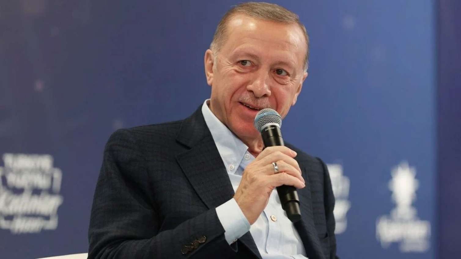 Ərdoğanın "Coca-Cola" ilə bağlı sualı gülüş doğurdu