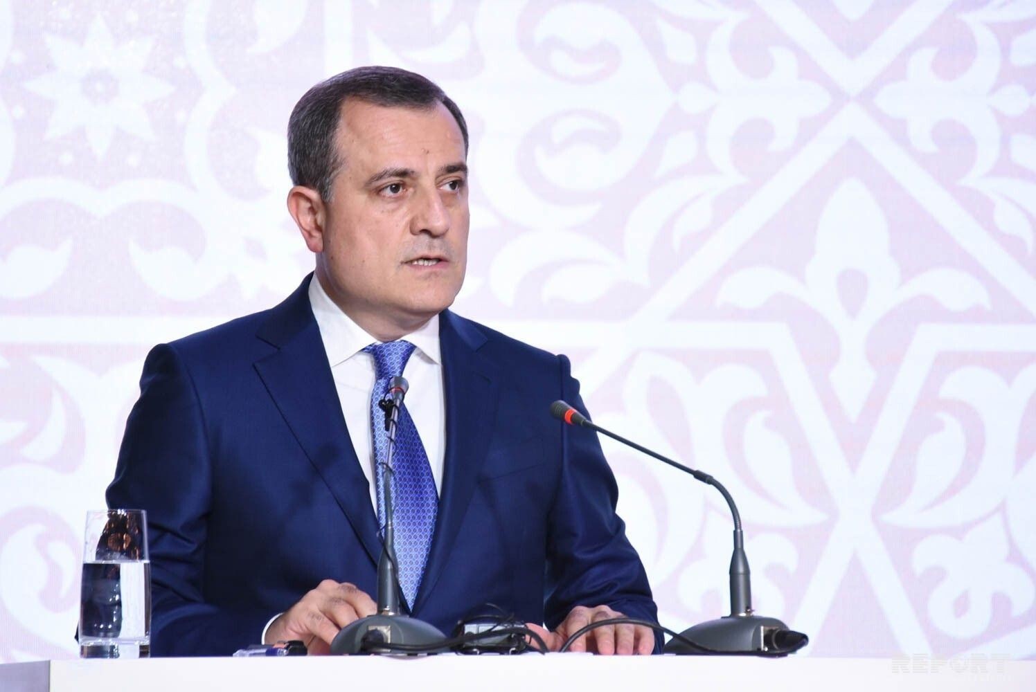 Ceyhun Bayramov Serbiyanın xarici işlər naziri ilə görüşüb