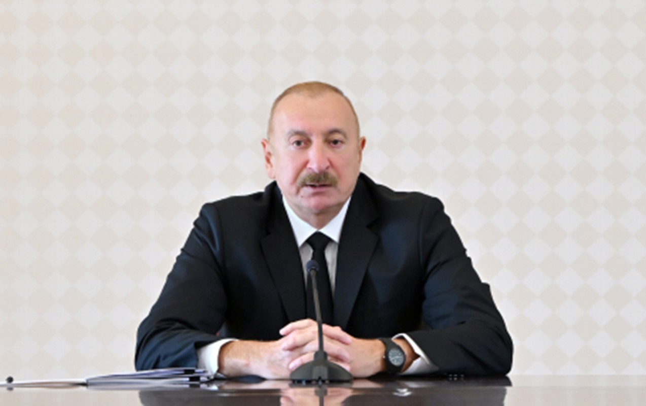 “Bunları etməsəydik, bəzi ölkələr kimi qapı-qapı gəzib gərək kiməsə ağız açaydıq”