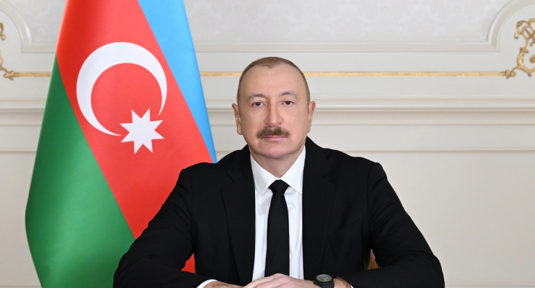 Prezident onlara ali xüsusi və ali hərbi rütbələr verdi - ADLAR