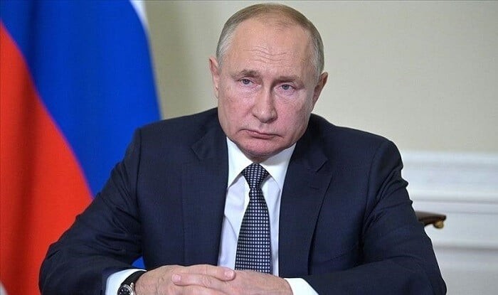 Putin: Russia ready to withdraw from Armenia