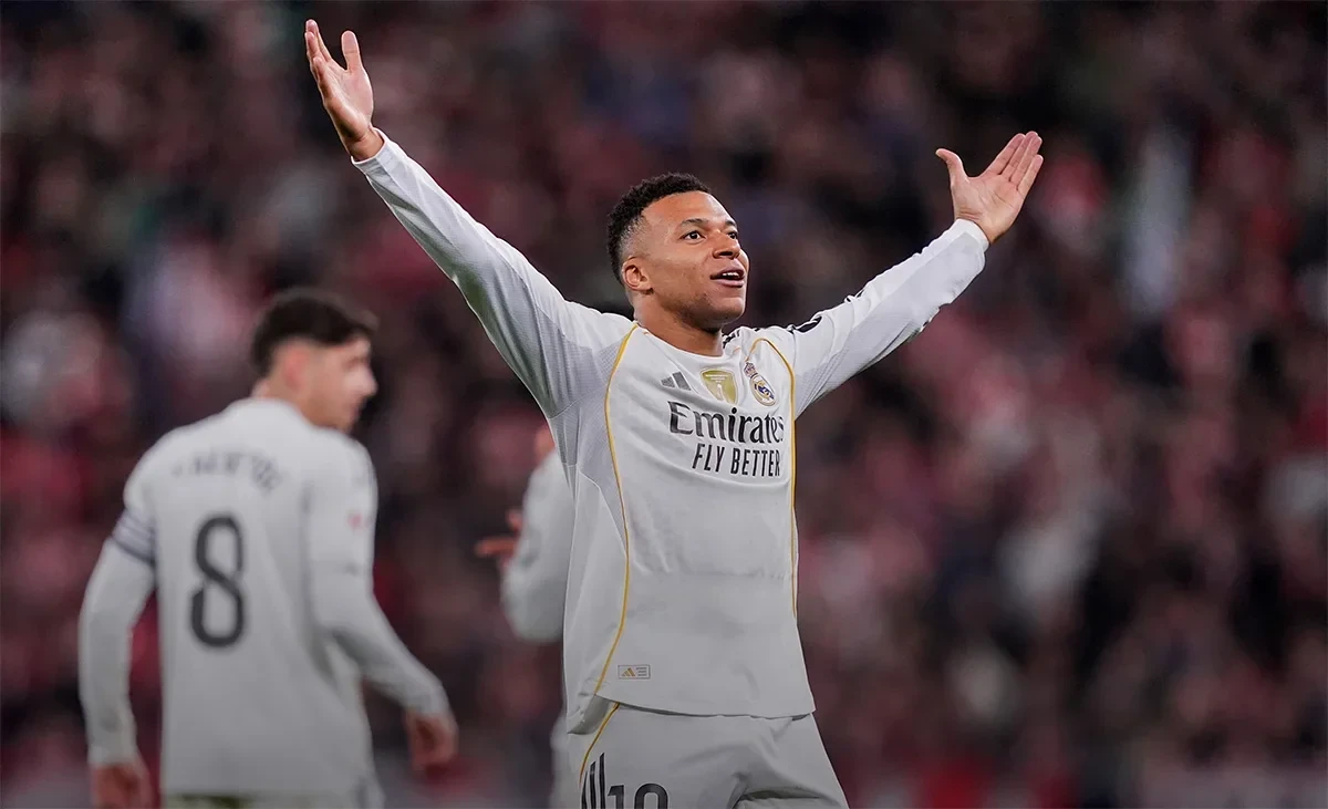 Kilian Mbappe "Real Madrid"in əfsanəsi Raula çatdı