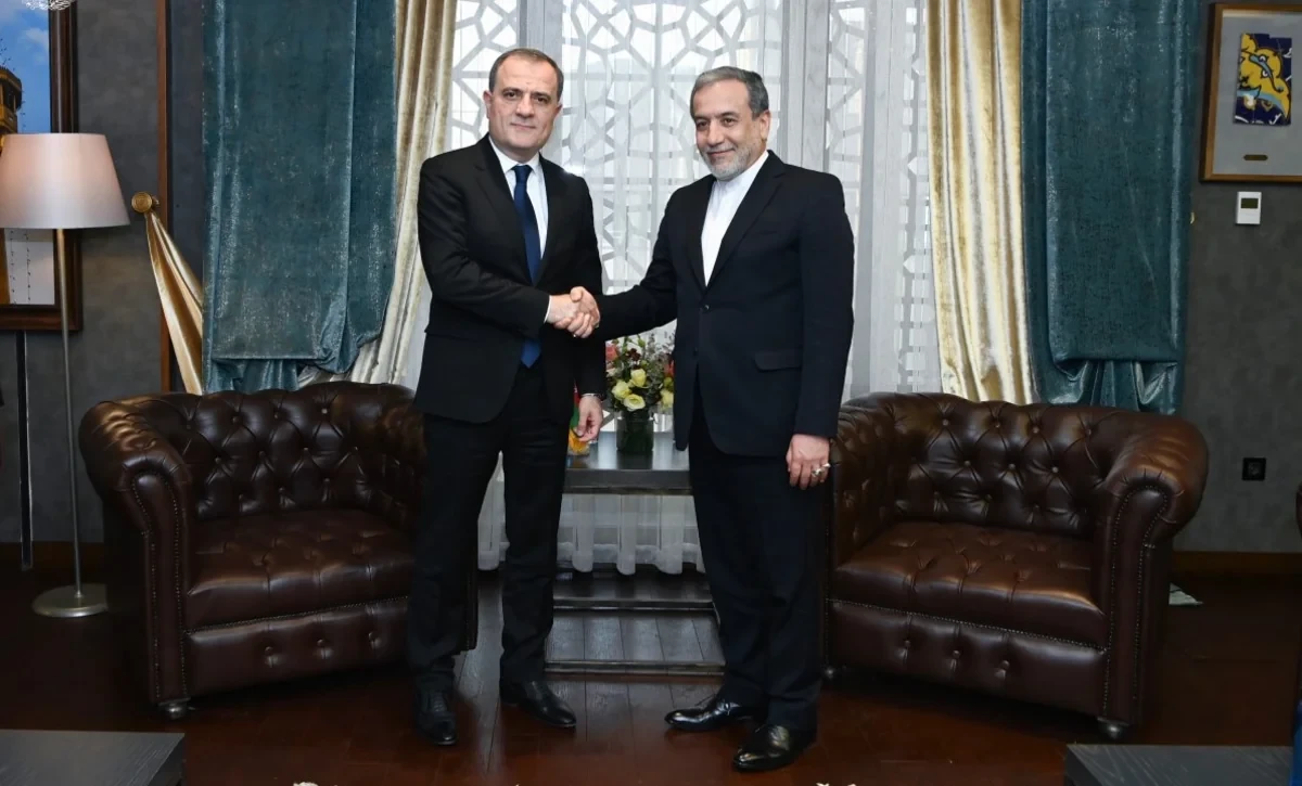Azərbaycan və İran XİN başçıları Bişkekdə görüşüblər - FOTO