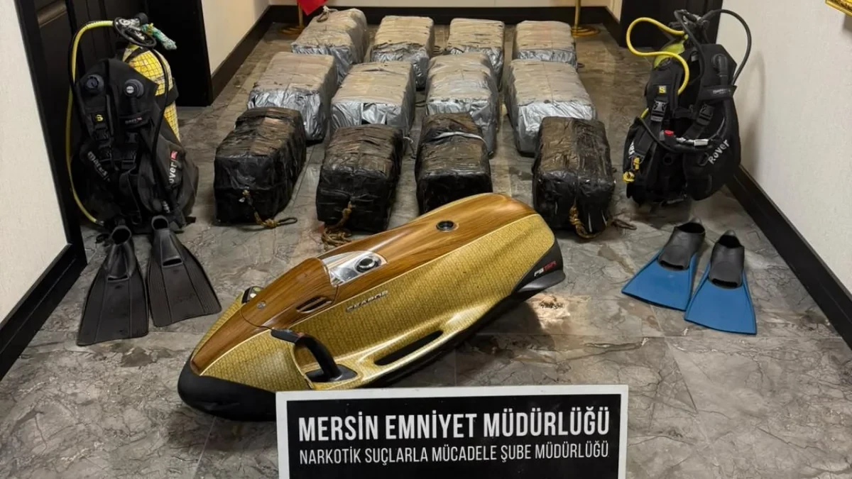 Türkiyə limanında böyük narkotik əməliyyatı: Gəmidən 350 kq kokain çıxdı
