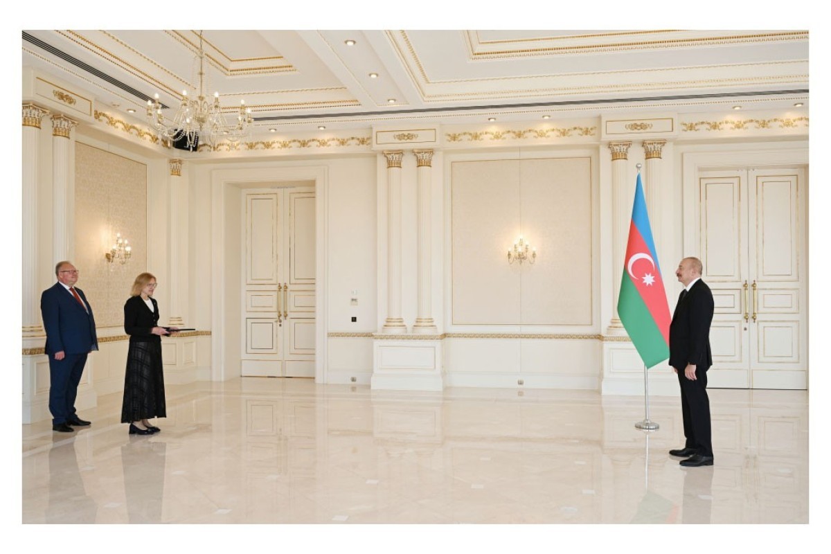 Azərbaycan Prezidenti Estoniyanın yeni səfirini qəbul etdi - FOTO