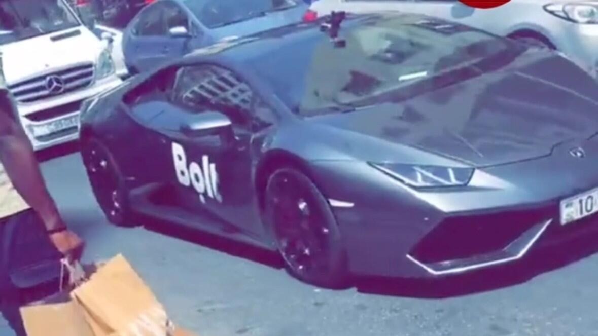 Bakıda sərnişin taksi sifariş etdi: “Lamborghini” gəldi -