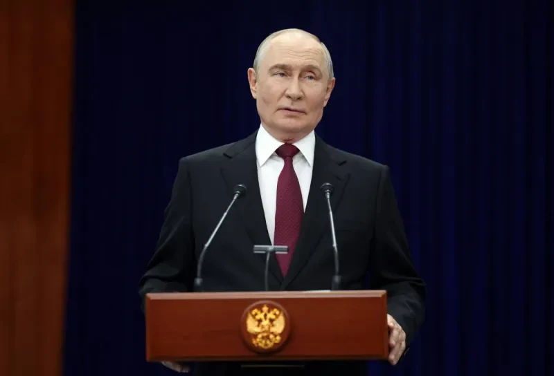 Путин распорядился в течение трёх дней не наносить удары по Киеву