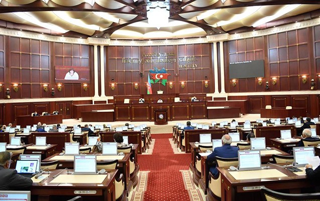 Prezident qanunu imzalamadan Milli Məclisə geri qaytardı -
