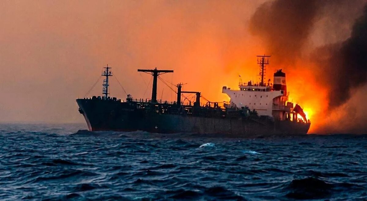 Hörmüz boğazında tankerə hücum edildi