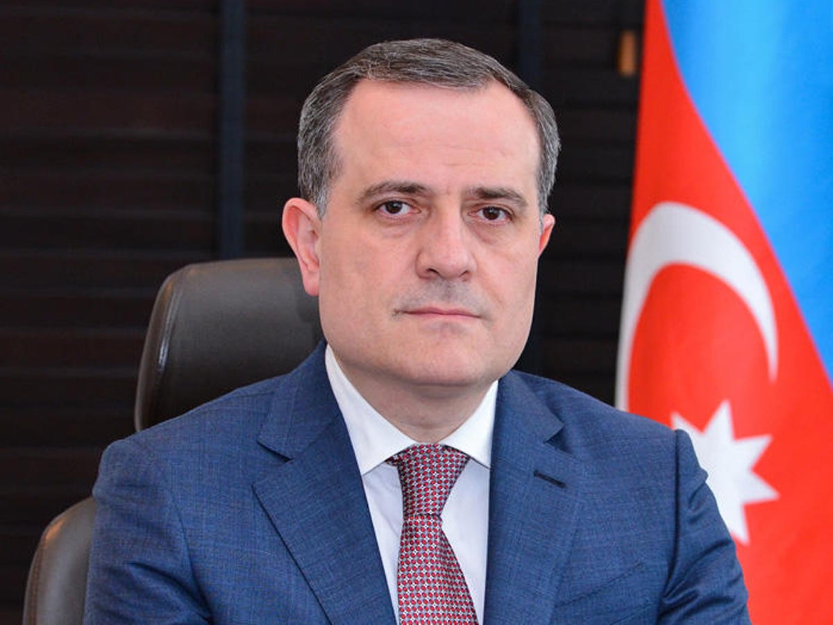 Ceyhun Bayramov banqladeşli həmkarı ilə əməkdaşlığın genişləndirilməsini müzakirə edib