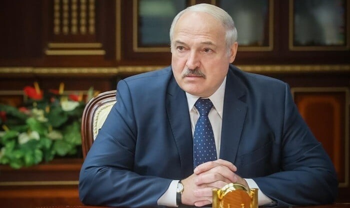 Lukashenko calls for cooperation with neighbours