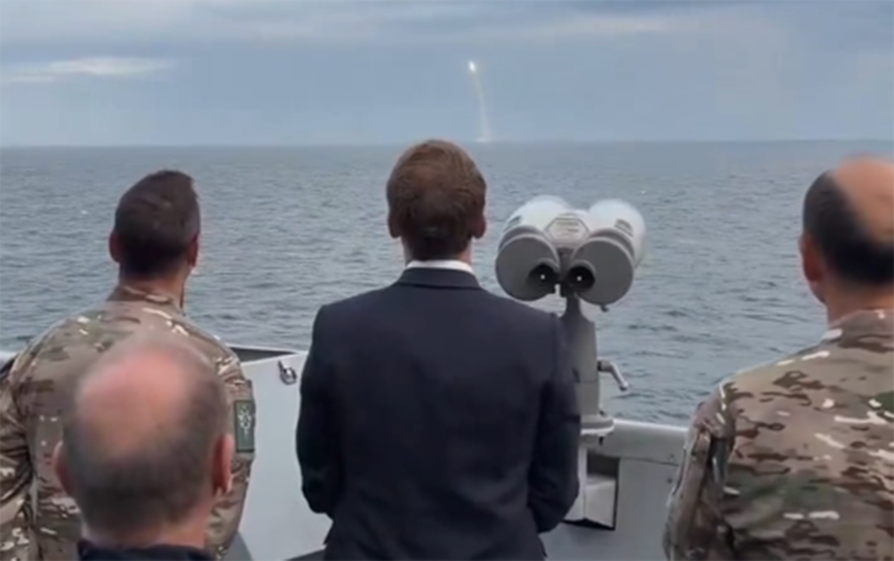 Fransa yeni raketini sınaqdan keçirdi -