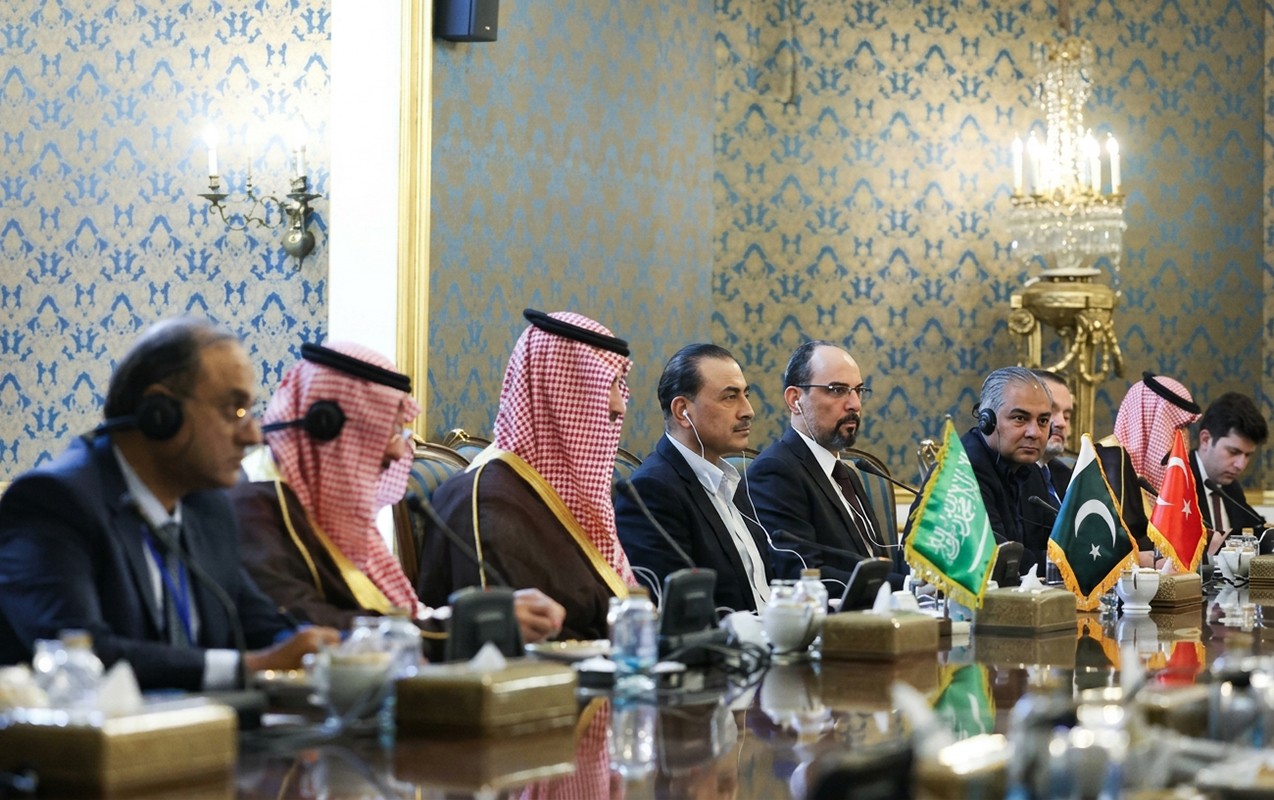 Tehranda “Məkkə İttifaqı”nın üçlü görüşü başladı