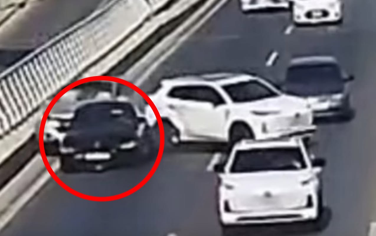 Həmin nişanı quraşdırmadı, zəncirvari qəzaya səbəb oldu - Video