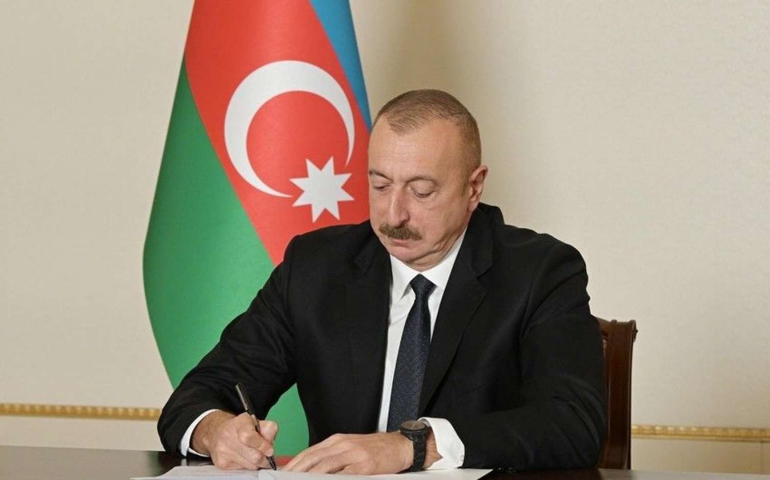 Prezidentdən Ladislau-Marius Vizerlə bağlı sərəncam
