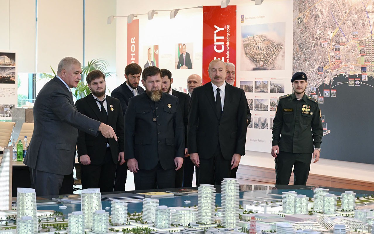 Prezident Ramzan Kadırovla “Ağ Şəhər”də -