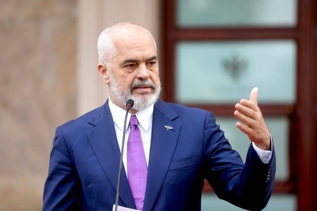 Albaniyanın Baş naziri Rusiya və İranı ittiham etdi -