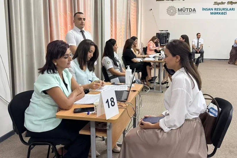 Azərbaycanda 17 min müəllim müsahibəyə dəvət olundu