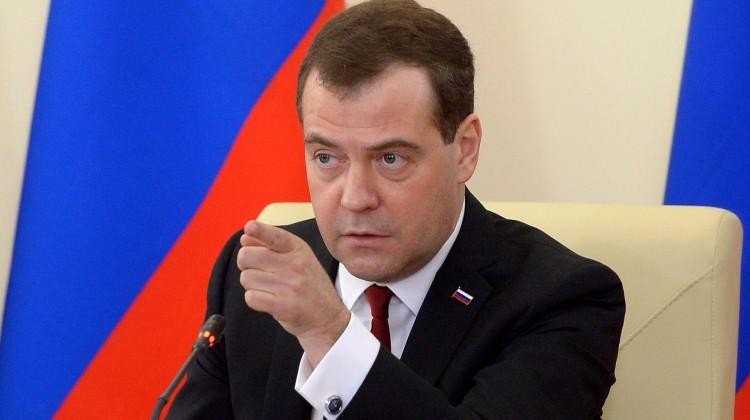 Medvedev Trampın Rusiya ilə bağlı açıqlamasında bu sözə diqqət çəkdi: Düşmənik