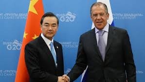 Lavrov meets Chinese counterpart in Baku