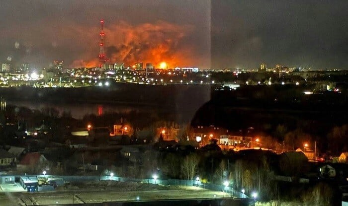Ukraine attack rubber plant and Ozon warehouse in Omsk - Video