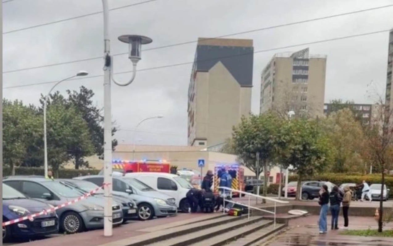 Fransada naməlum şəxs insanlara atəş açdı - 1 ölü, 4 yaralı