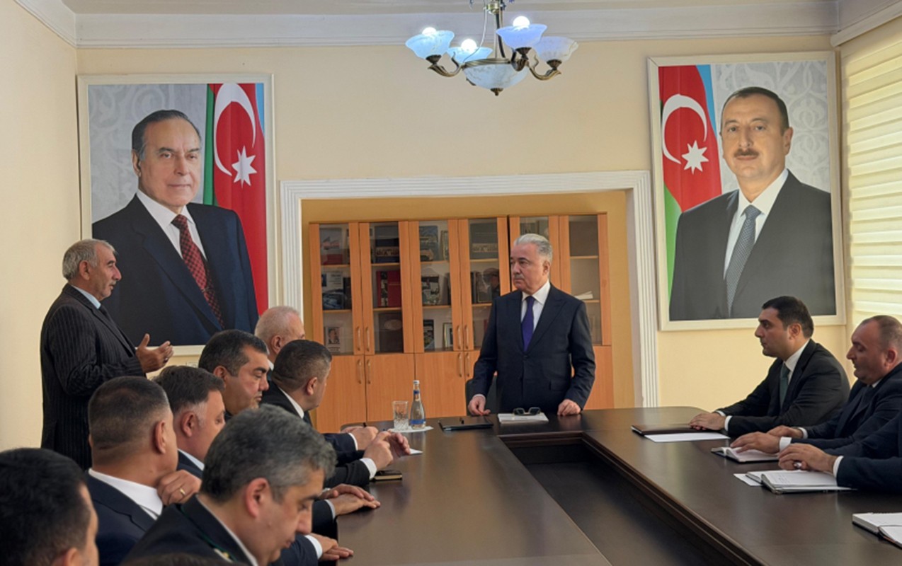 Yeni icra başçısı kollektivə təqdim olundu - Fotolar