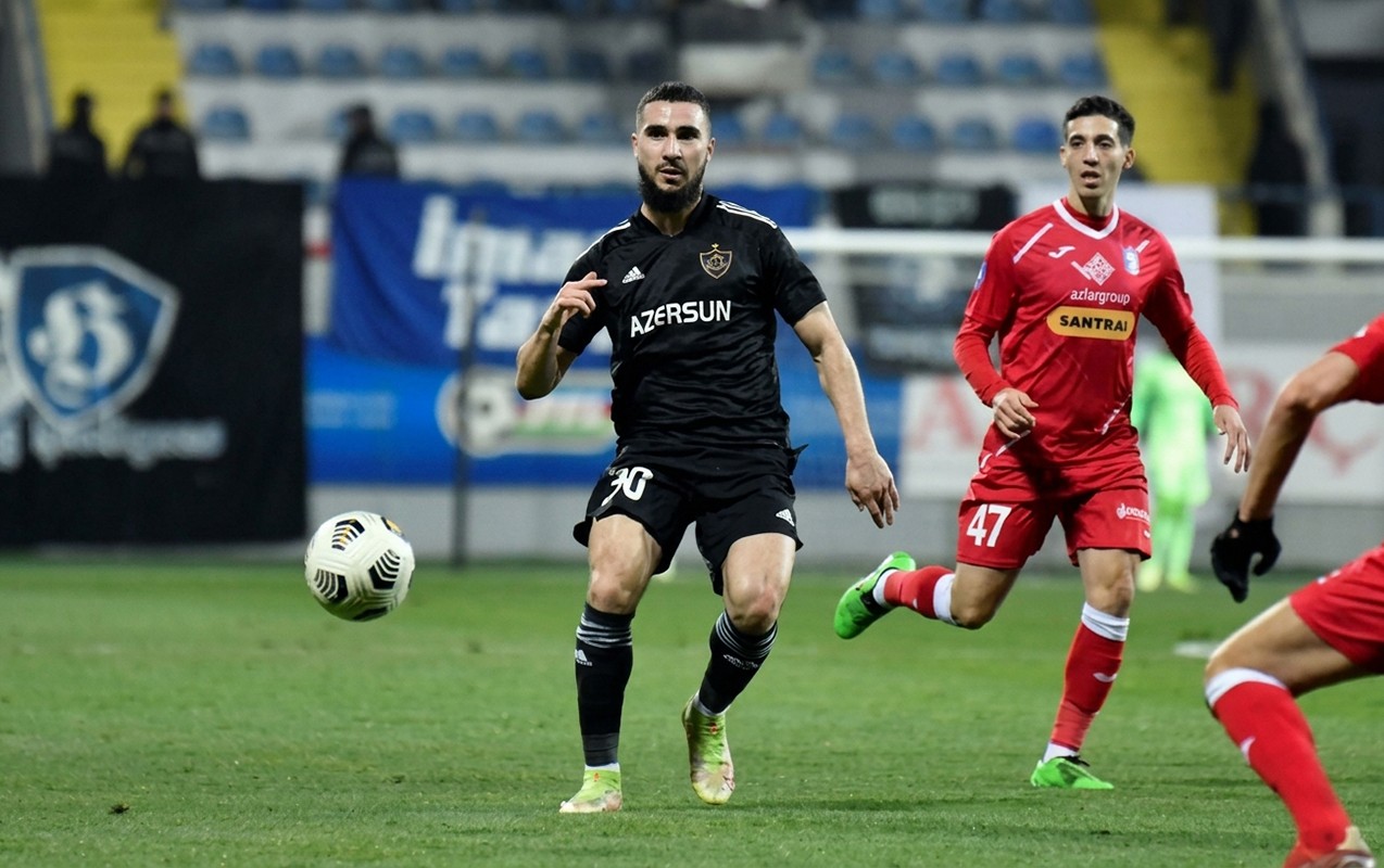 Abbas Hüseynov “Qarabağ”dan ayrıldı -