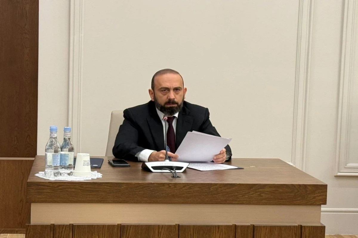 Mirzoyan: Ermənistanın KTMT-yə qayıtmağının mümkünlüyünü görmürük