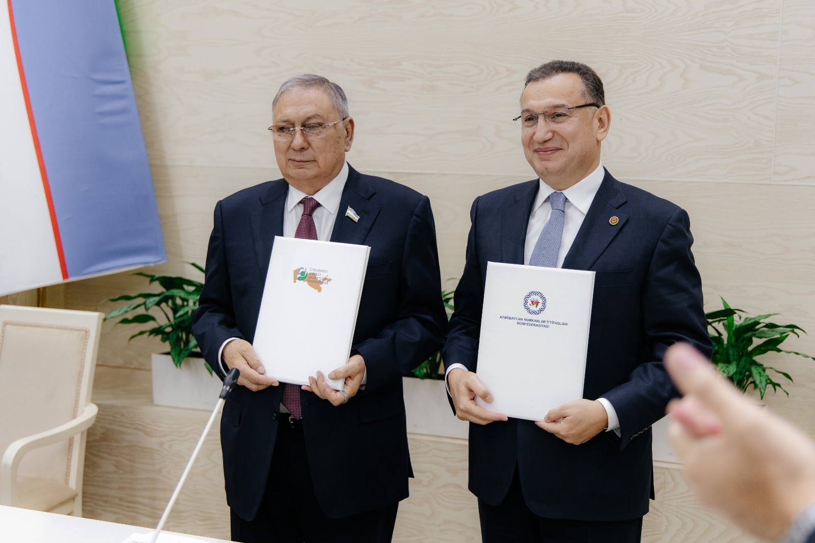 Azərbaycanla Özbəkistan arasında Memorandum imzalandı -