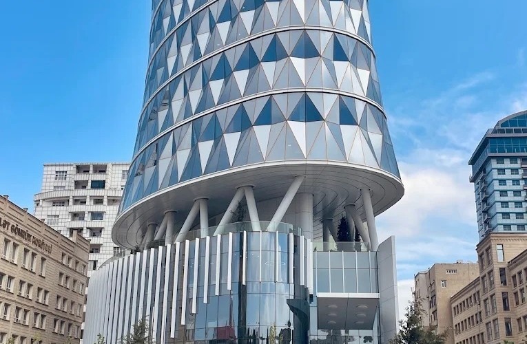 Gömrükdəki qanunsuzluğa yeni qanunla haqq qazandırmaq cəhdi etiraz doğurdu