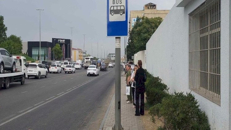AYNA məsuliyyətsizlik edir: Prospektdə pavliyon problemi
