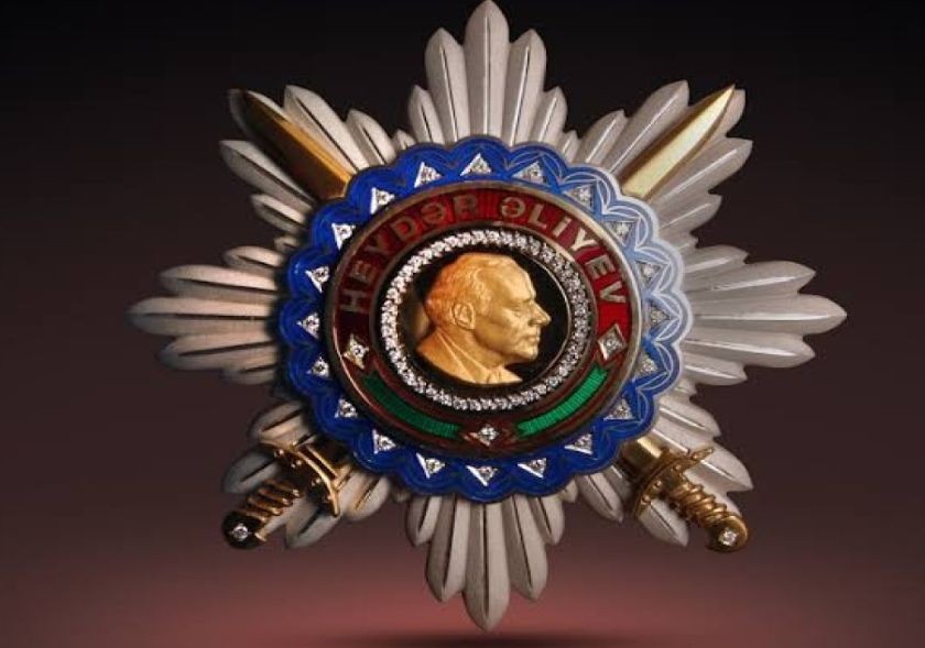 Qırğızıstan Prezidenti Heydər Əliyev ordeni ilə təltif edilib