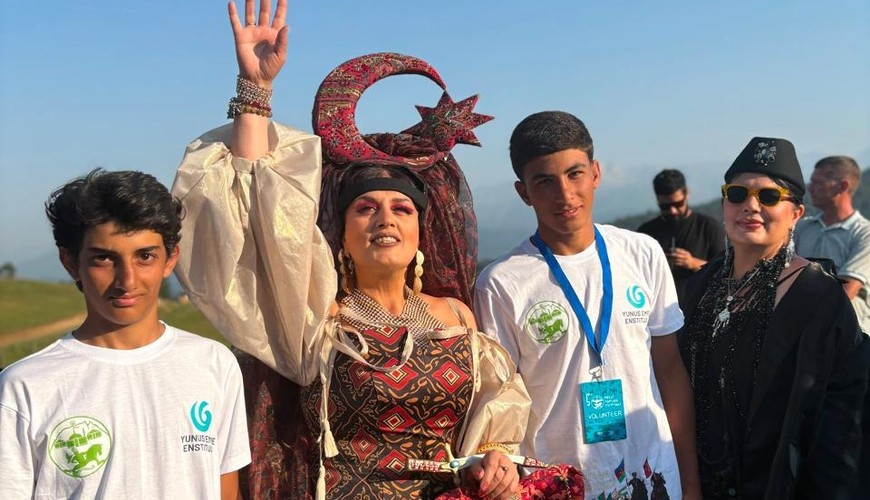 Elza Seyidcahandan Milli Yaylaq Festivalında örnək addım -